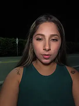 Catalina_ramos - Flash titts close road