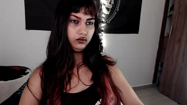 Little-Lucifer - pussy play