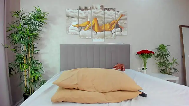 Camilla_Kelly - show your pussy 2 minutes