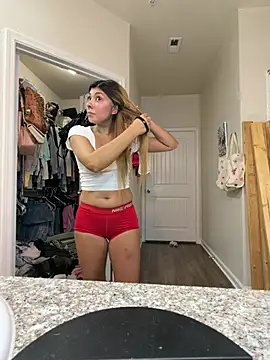 Bbgurlnickii - fully naked strip tease