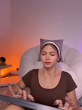 Miiel1_ - Full Naked & Oil In Ass 🥵🔥