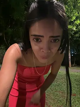 NAUGHTY_LITTLE_18 - SHOW PUSSY IN THE PARK🔥❤️😈