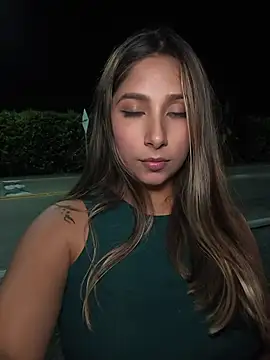 Catalina_ramos - Flash titts close road