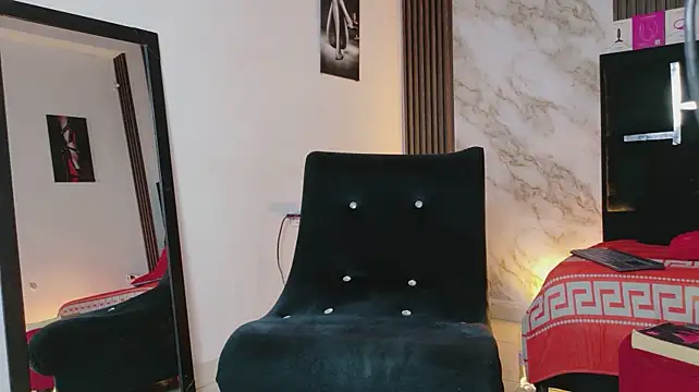 Katherina_diaz - 🔥play with my asshole and a plug🌹