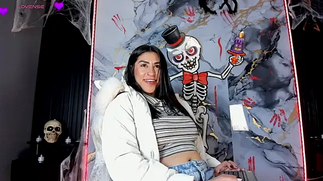 Kariina_millerr - show saliva and masturbation
