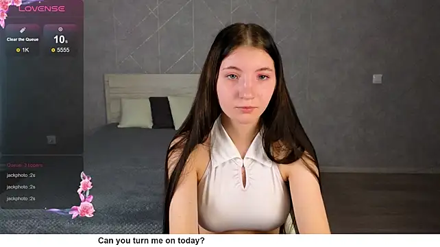 Emmy_dreamy - My butt wants your attention