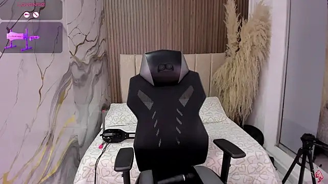 ThaliaBrookss_ - oil throughout the body