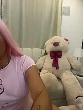 Kymberly_18 - show ass in doggie 🍓