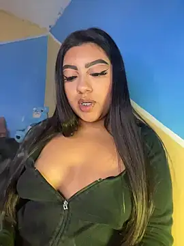 Laulin_TayyyX - Show tits🔥🍒
