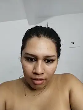 Annyeli - feet close-up, blowjob