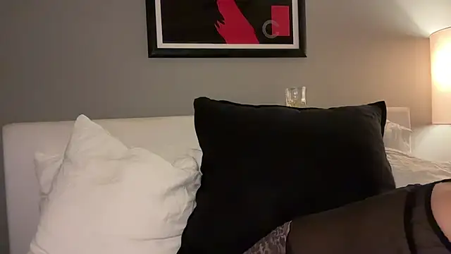 Hangoutwithvanessa - Soft titty tease time 🍒