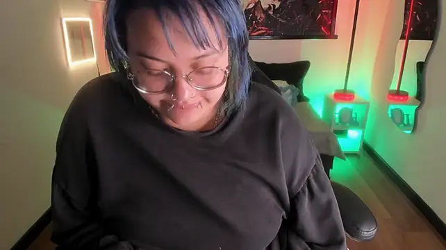 Lucky-leah - SHOW MY BOOBS
