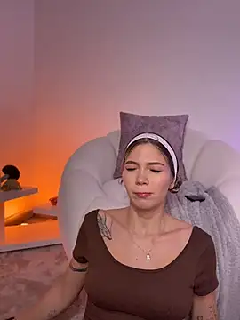 Miiel1_ - Rub Pussy Wet 🥵💦