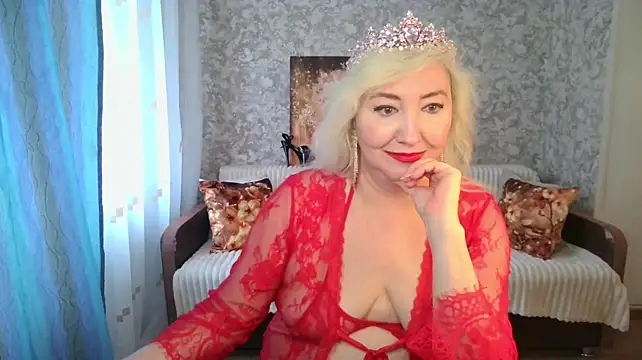 LadyKriss - breast massage