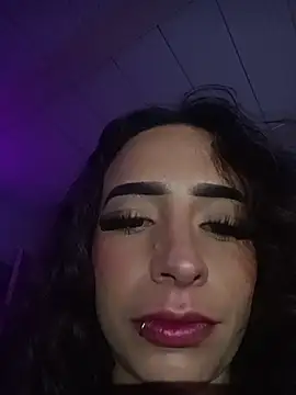 AlexxaAndRileyy - Passionate kiss with a bite🫦