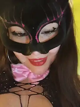 Conejita69n_n - Juego con mis pezones? 🔥