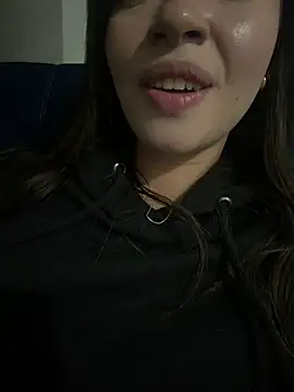 Abbymnd1 - Flash boobs 😈