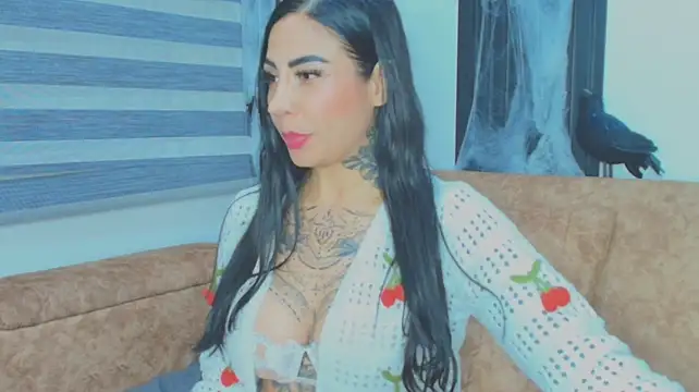 EmiliMontero - Striptease, dance, suck and deepthroat