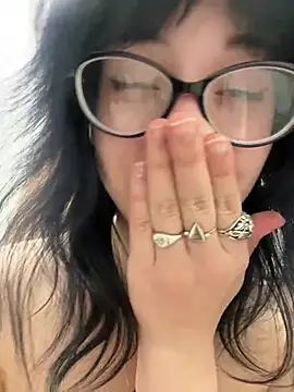 Only_April - BOOBS FLASH in a public place
