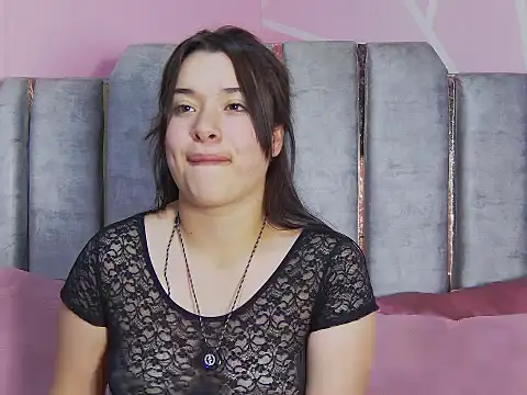 Lesly_noa - show blowjob play with my tits 🙊💖