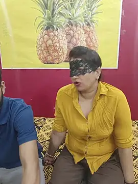 Perfect-couple25 - Boobs Open in Public