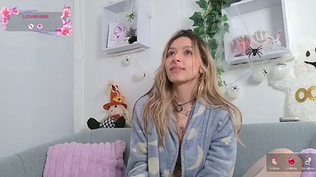 Elysia_carter - Jerk off and play with saliva 🥵💦