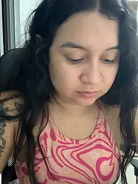 Pretty_Isadora - Silencio, personas cerca
