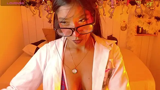 Ebony_Leyla - suck the tip 🍆
