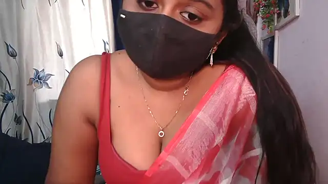 Pavani-Darling - ice on boobs in 5 mins