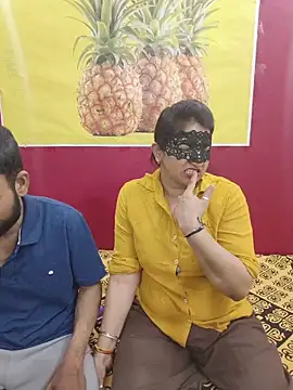 Perfect-couple25 - Boobs Open in Public