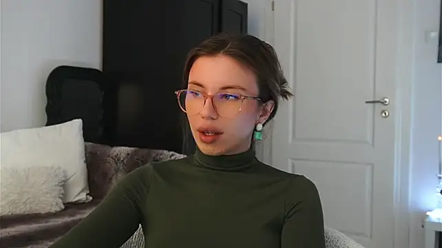 Ivyleague_ - Can you distract me ?!🤤😈