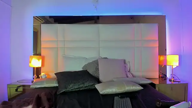 Brenda_Thomp - masturbación