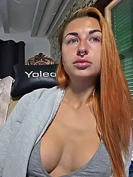 Kylie_blck - FlashTits+LivePic+1SurpriseVideo