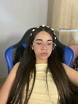 Milleradhara24 - spanking on all fours