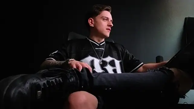 FelixStarkk's Live XXX Chat