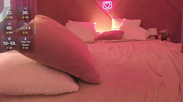 Emma__Leee - Ride dildo until cum