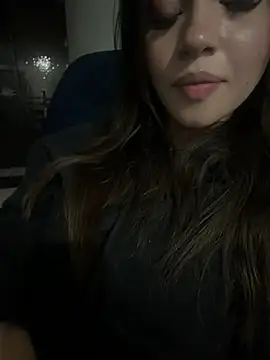 Abbymnd1 - My friends touch my boobs