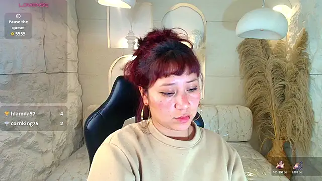 Valentina_r_ - naked doggy style