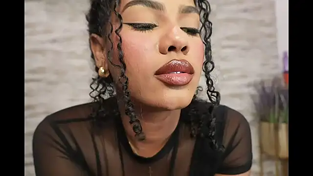 HOTBLACKANDWHITE2 - SQUIRT