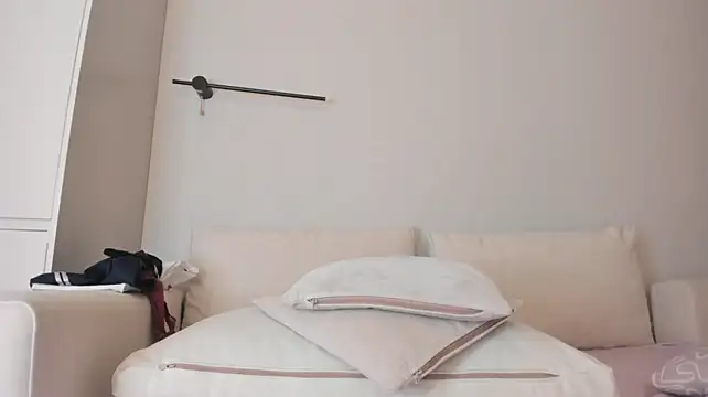 Asian_loverpop - nipple play