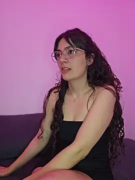 LeoyNicky98 - Open ass in 4 + oil 🍑 💦