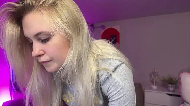 Sofia_Kenwood - naked show