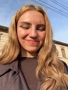 -stray-cat- - rub pussy trough the panties