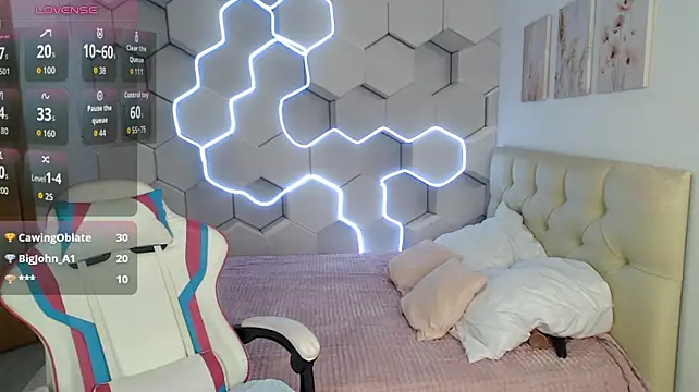 Aliicemeow - nipple play💋