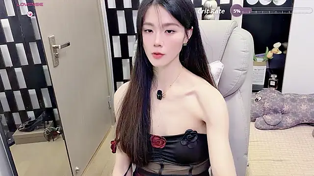 Yueyue-MM - 小粉塞入3分钟