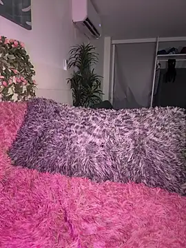 NikkiRylie - butt pluG doggystyle ride BBC