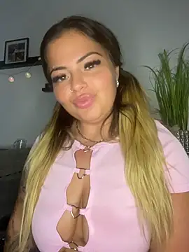 Kittykexxx - Olajozzuk be a ciciket