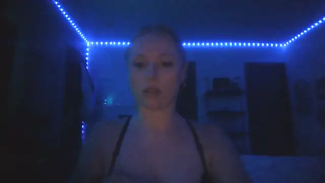 Samanthajames22 - BACK TO TALK W YOU -- IT'S BEEN 4 YEARS!