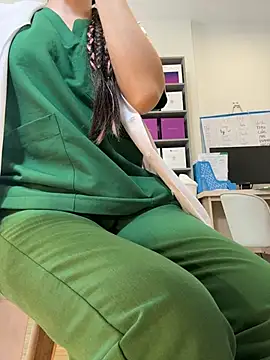 Secretly_masturbating - Orgasm at the clinic/クリニックでのオーガズム