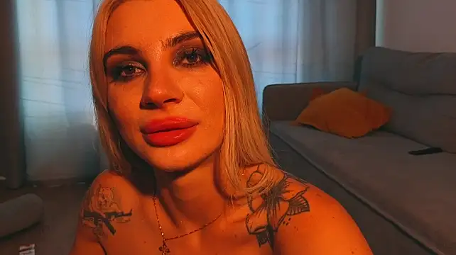 Ashley-Urban - SEX + SQUIRT